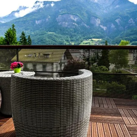Au Pied Du Mont-blanc !